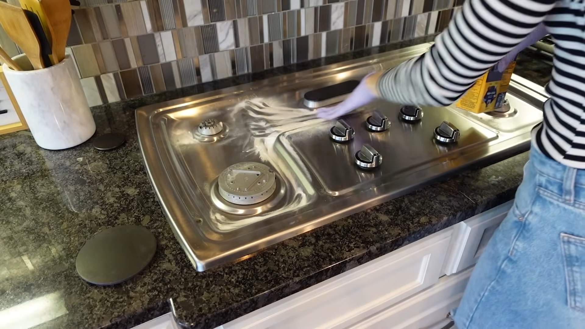 Baking Soda Dish Soap Cleaner