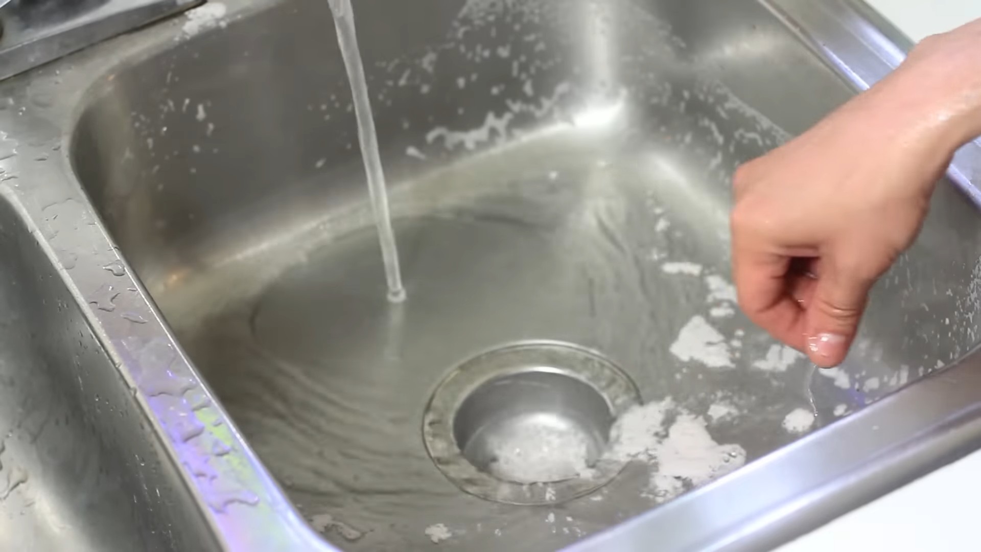 Vinegar cleaning tips and tricks